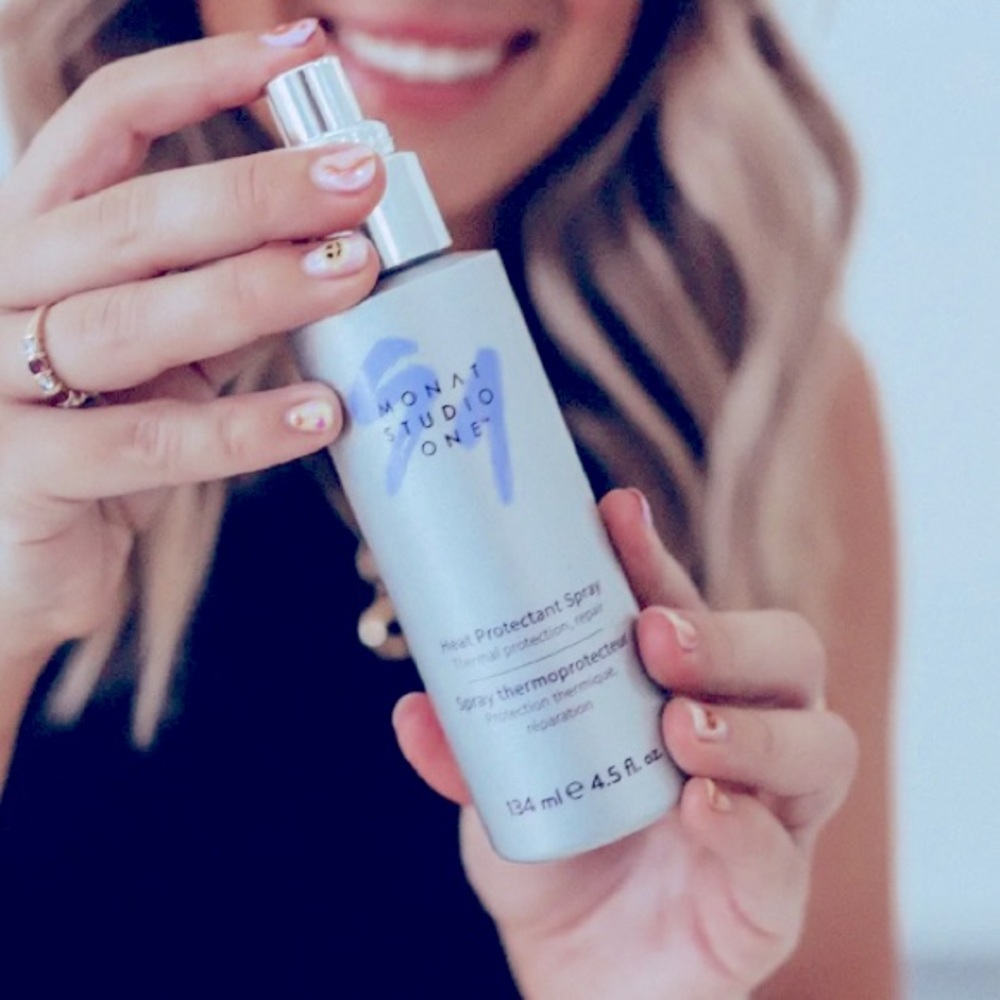 Monat Studio One Heat Protectant Spray